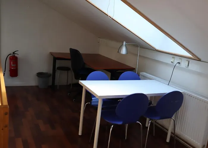 Rooms In Quiet Yellow Courtyard Apartment